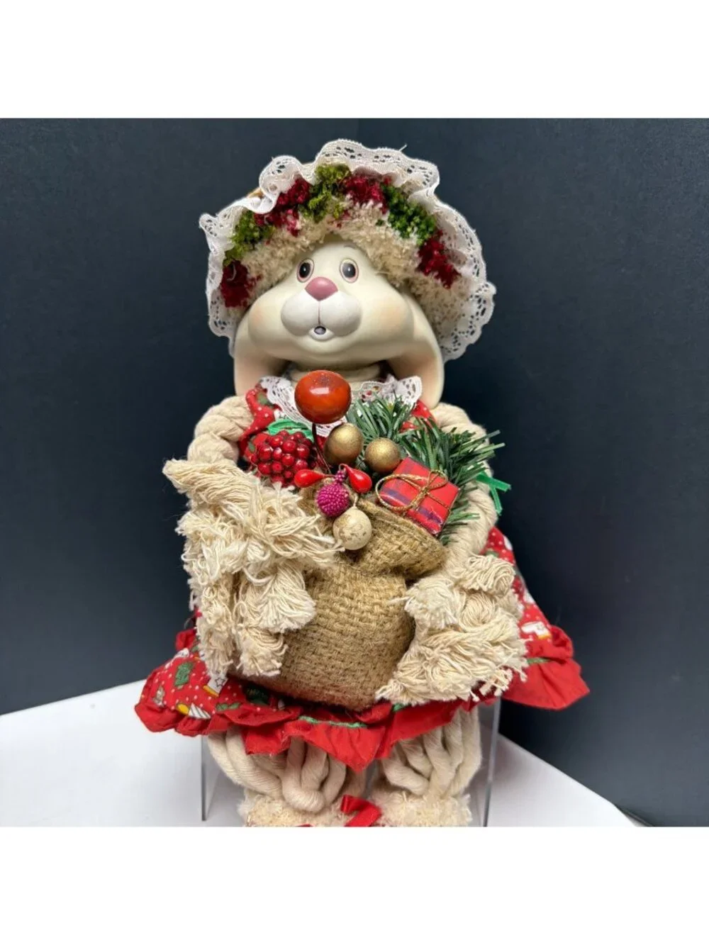 VTG 1993 House of Lloyd Christmas Around The World Flossie Bunny W/ Box